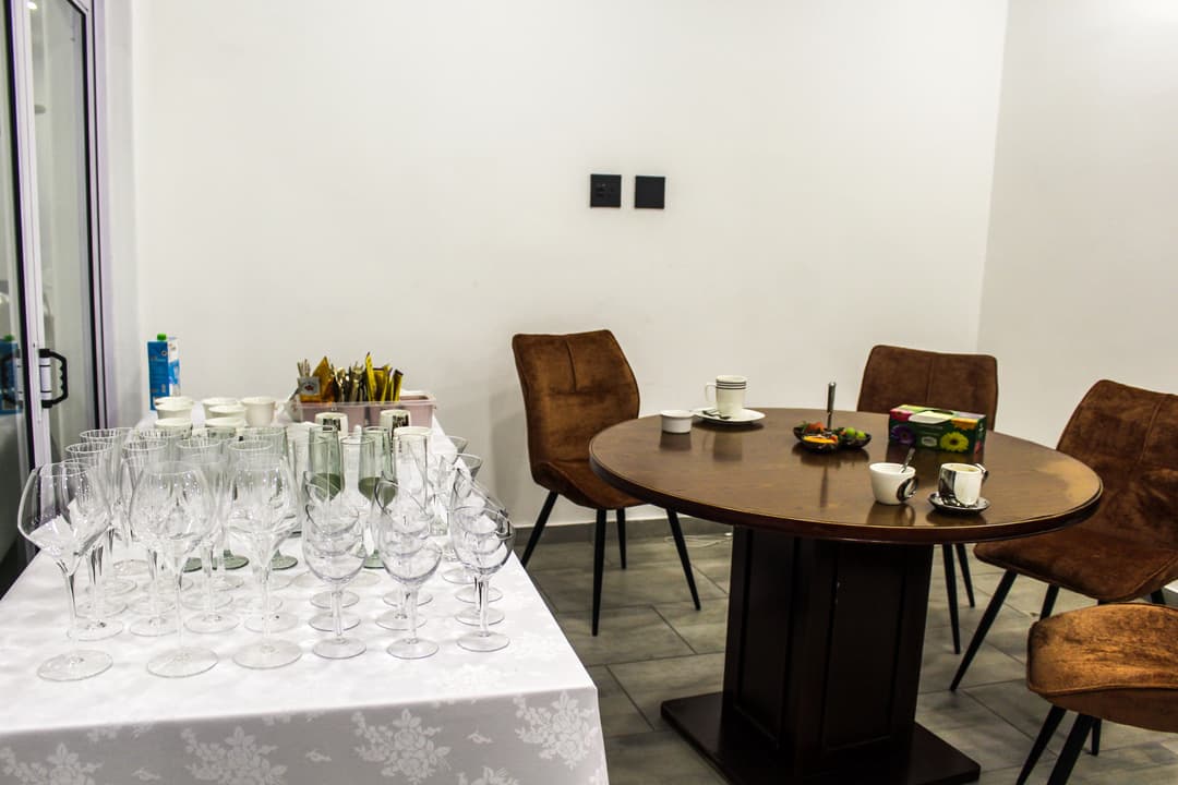 Lounge Link - View 1