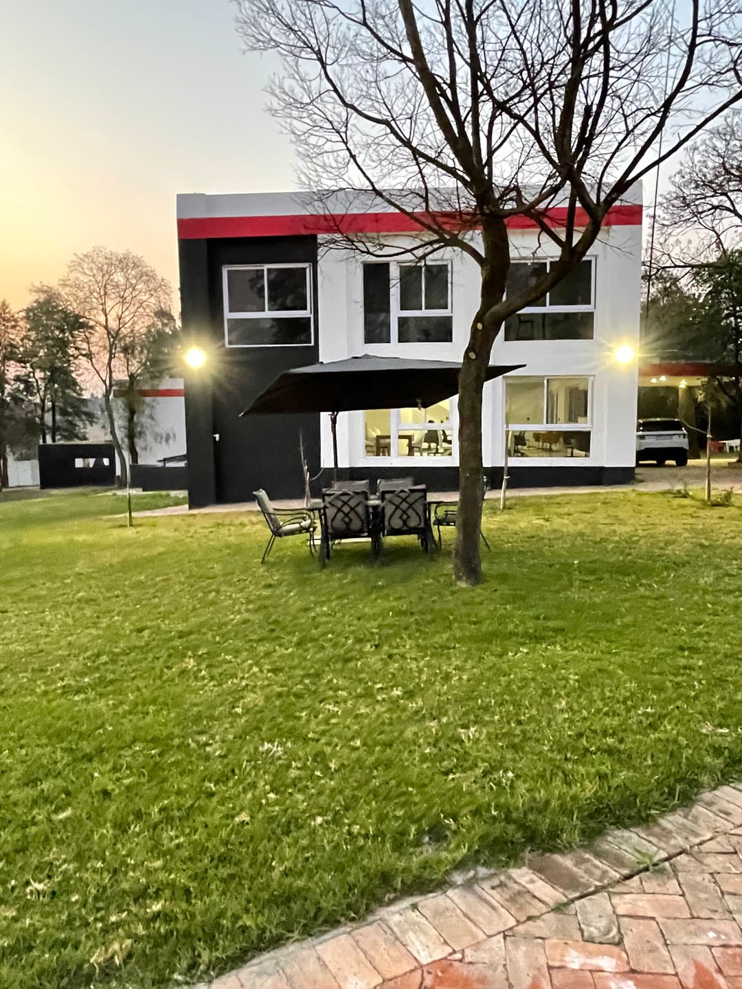 Entry Garden - View 2