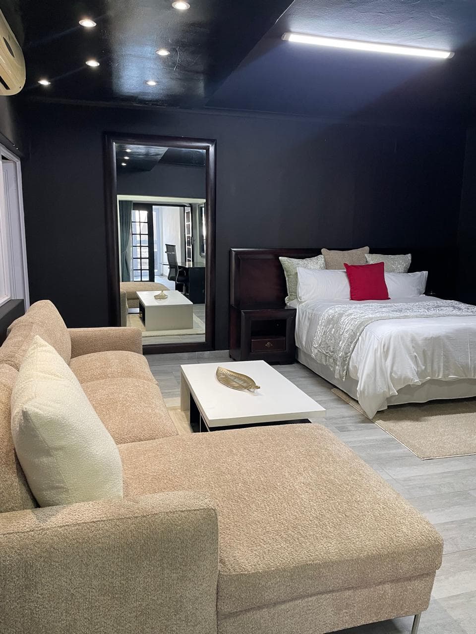 VIP Artist Suite - View 1